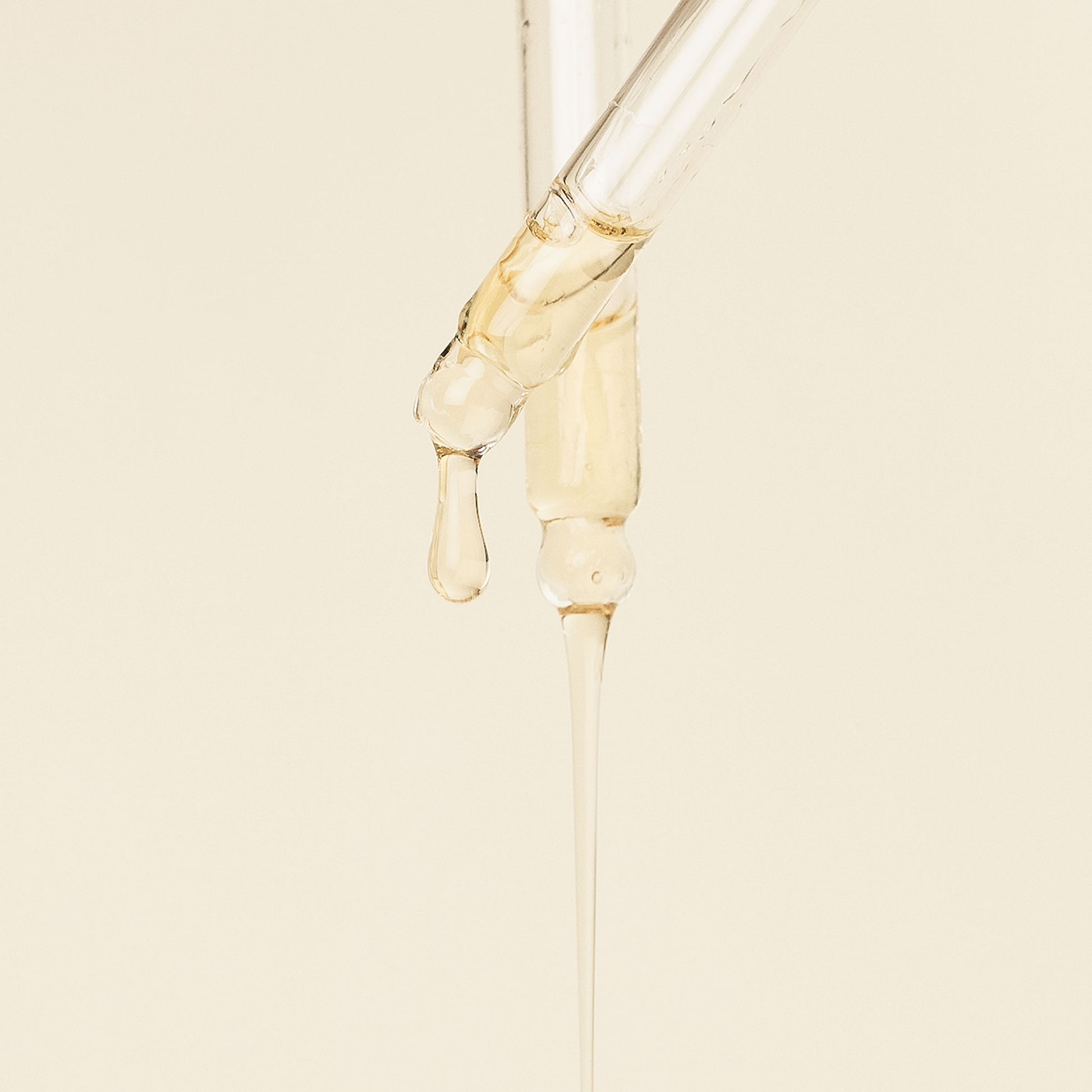 apo ge manuka honey extract vitality serum texture close up